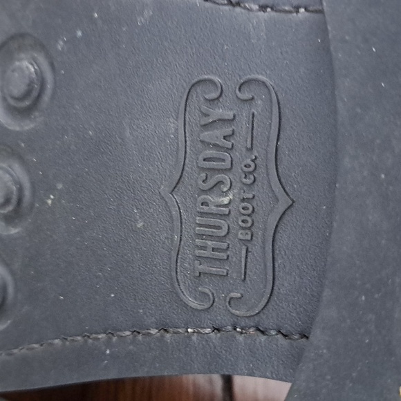 ⌛️ Suede Chukkas 10/8 - Picture 9 of 11